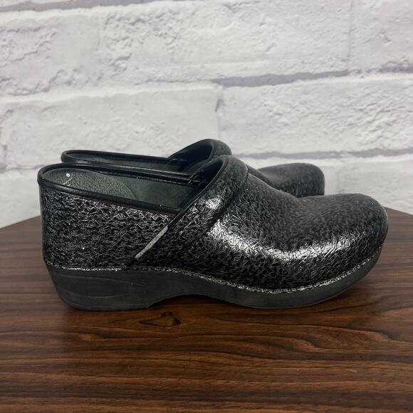 Dansko Women 12 XP 2.0 Career Comfort Slip Resistant Textured Nursing Clog Mules - Picture 5 of 12